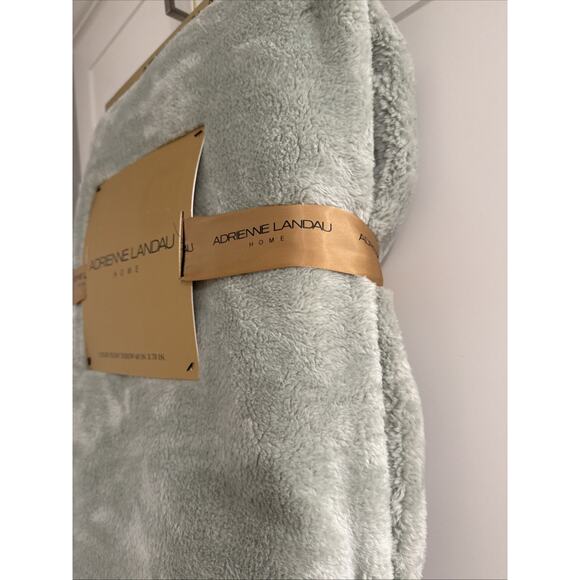 LIGHT SAGE GREEN 60x70” Adrienne Landau Luxury Faux Fur Heavy Soft Throw Blanket - Picture 3 of 6